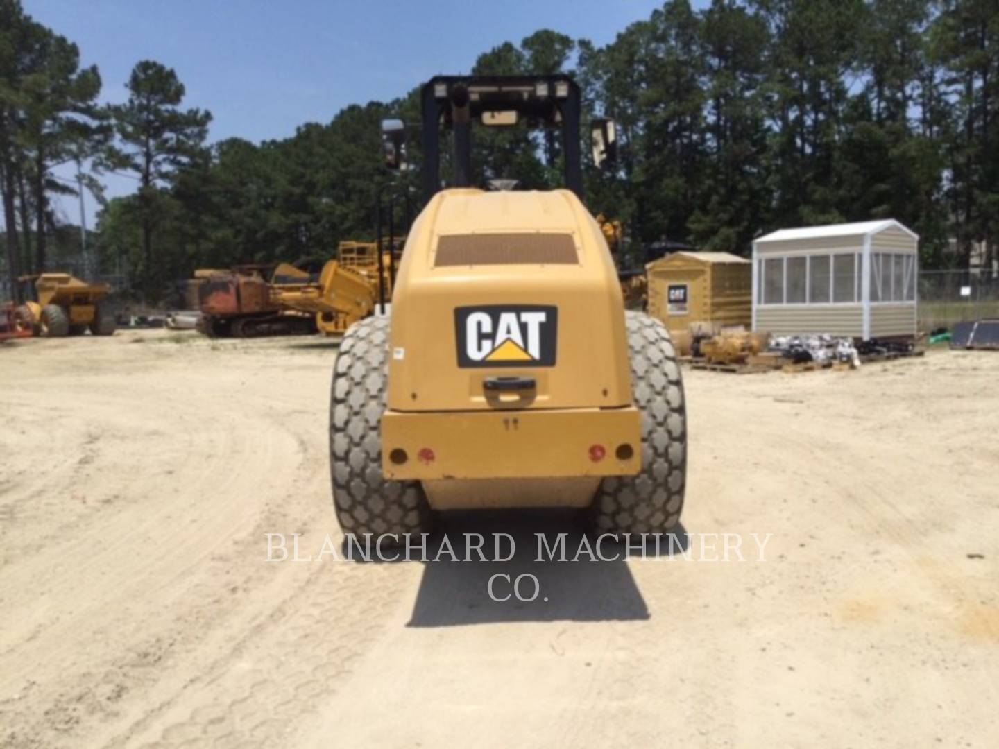 2015 Caterpillar CS56B Vibratory Single