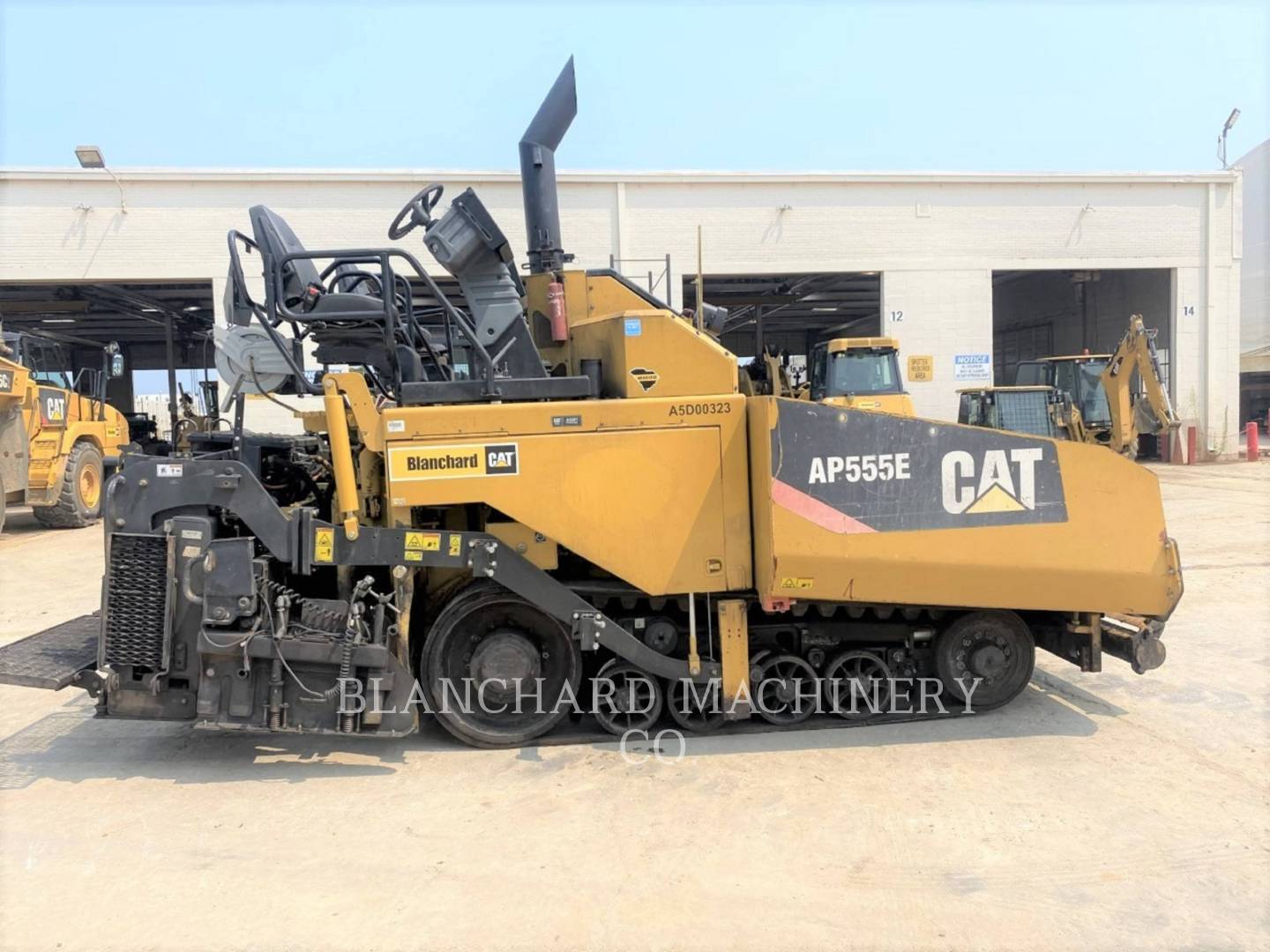 2014 Caterpillar AP555E Paver