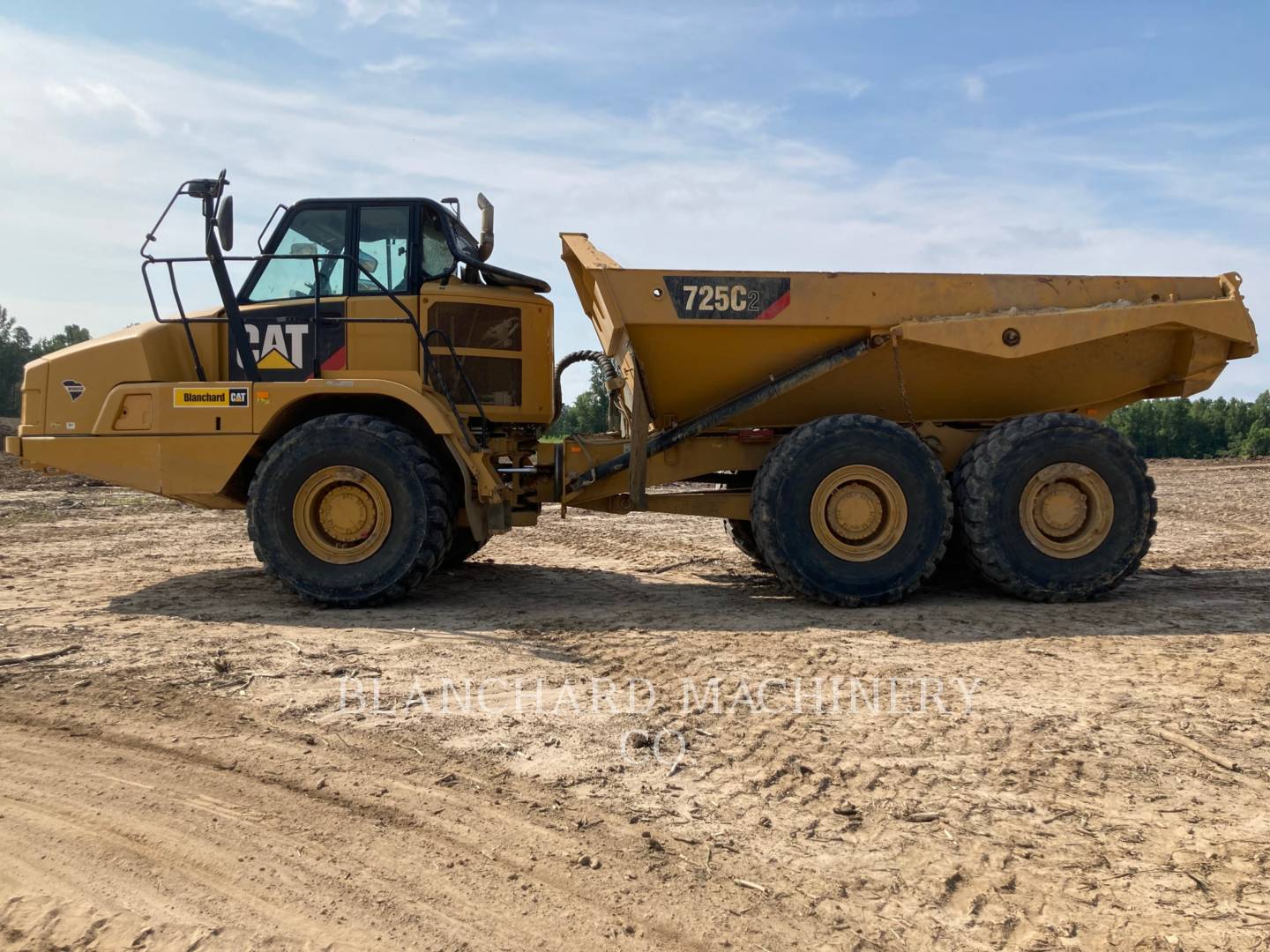 2019 Caterpillar 725C2 Articulated Truck