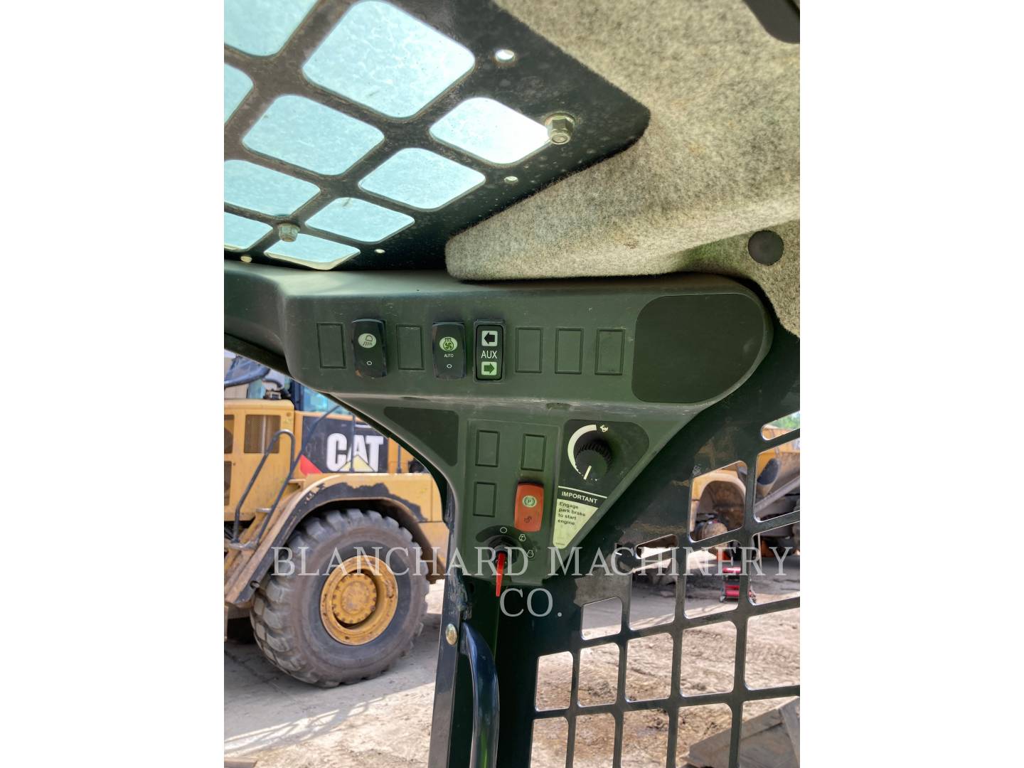 2019 John Deere 325G Misc