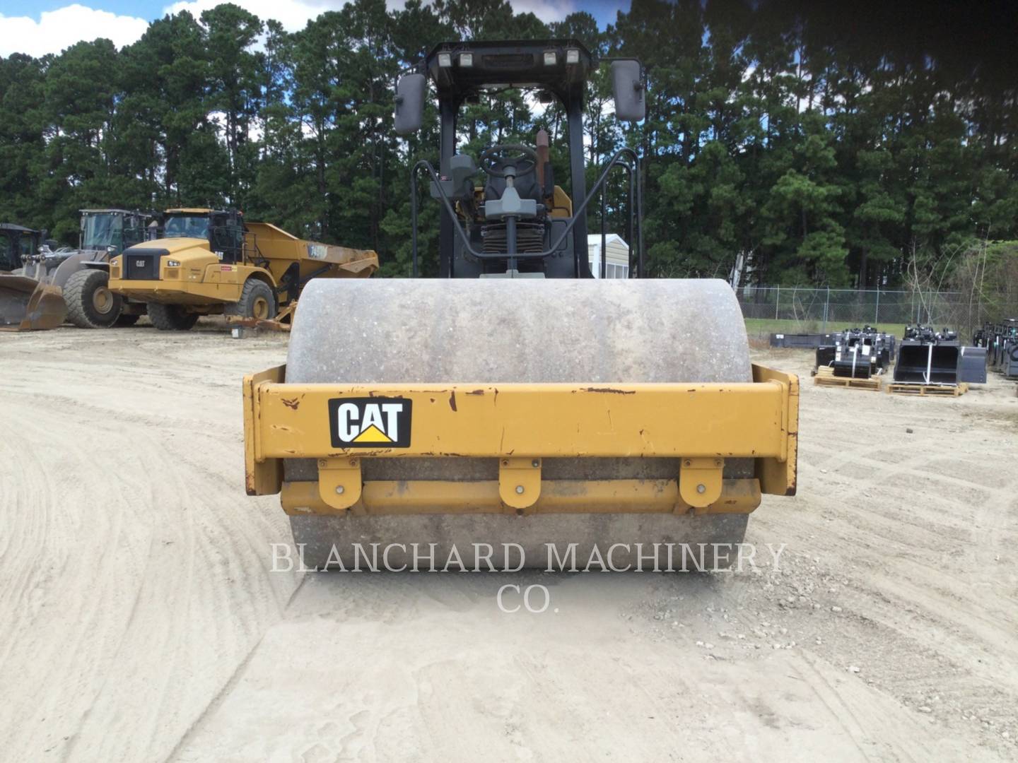 2016 Caterpillar CS54B Vibratory Single