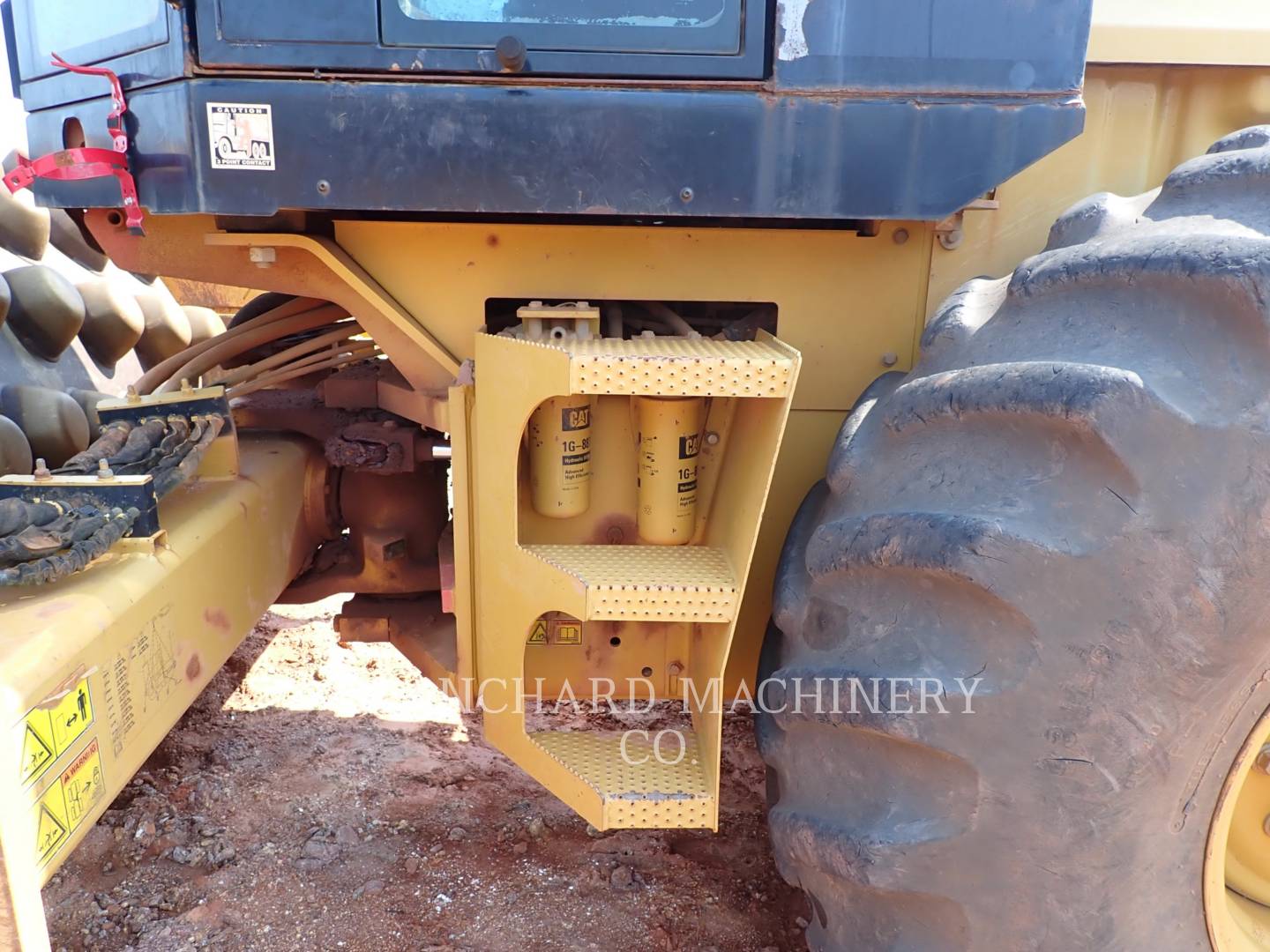 2011 Caterpillar CP56 Vibratory Single