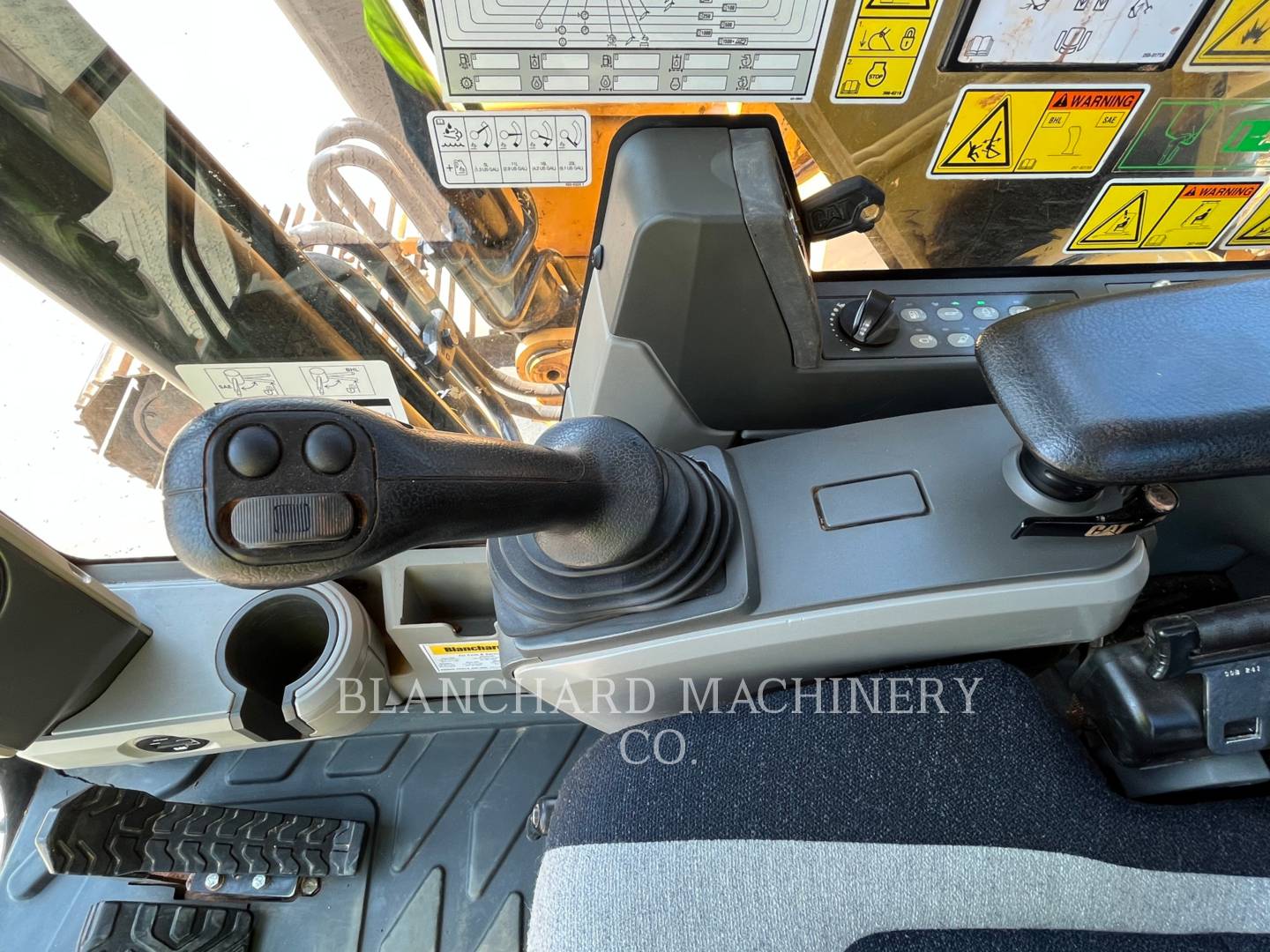 2017 Caterpillar 323FL Excavator