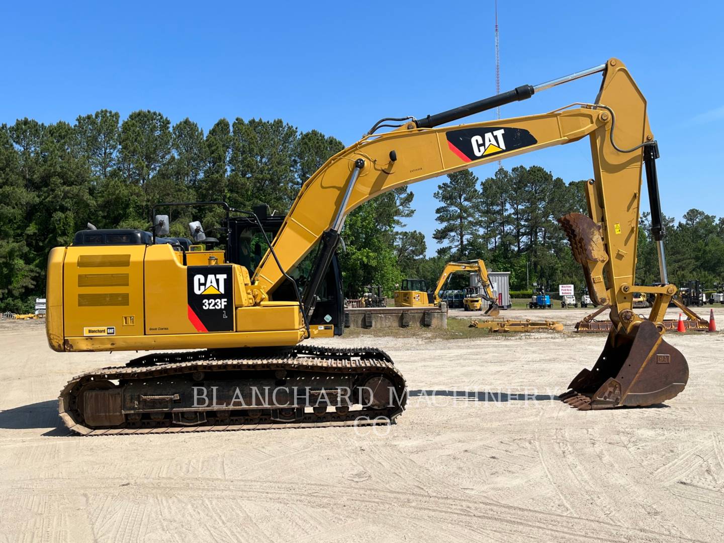 2017 Caterpillar 323FL Excavator