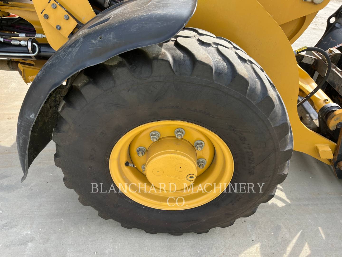 2017 Caterpillar 906M Wheel Loader