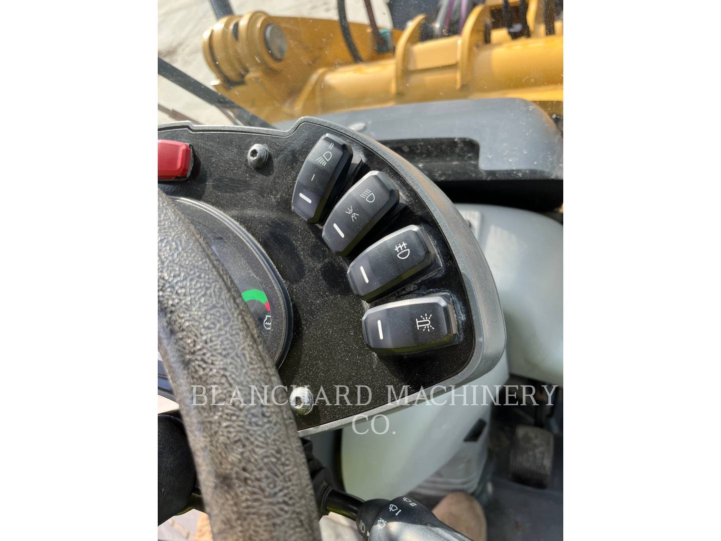 2017 Caterpillar 906M Wheel Loader