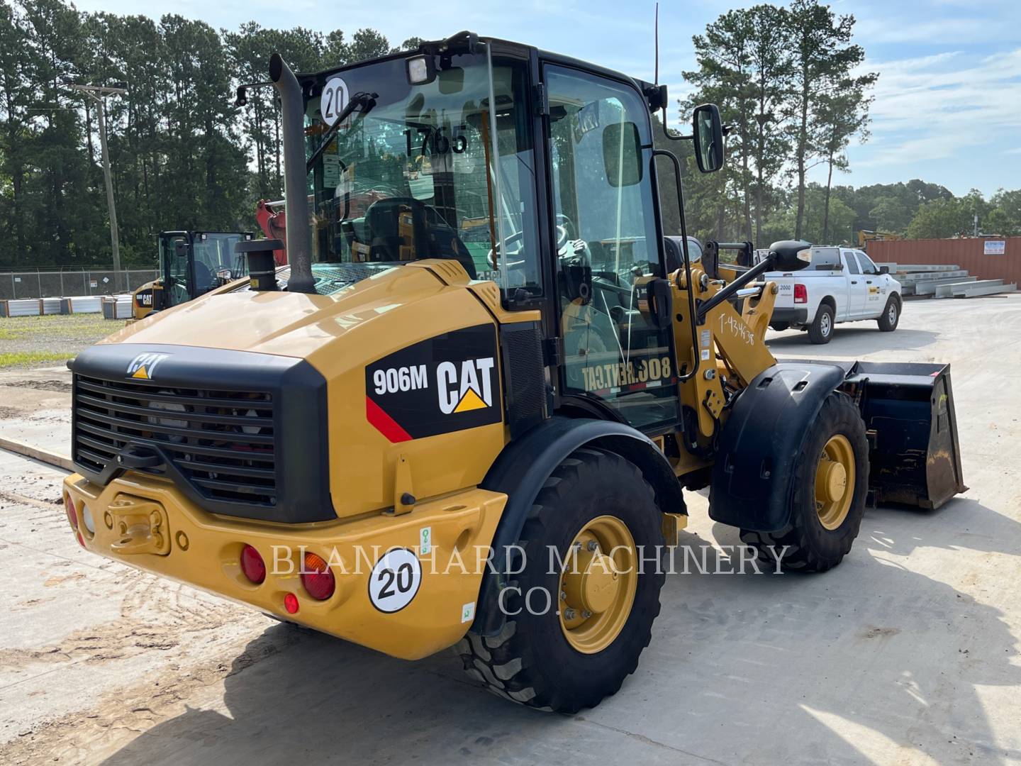 2017 Caterpillar 906M Wheel Loader