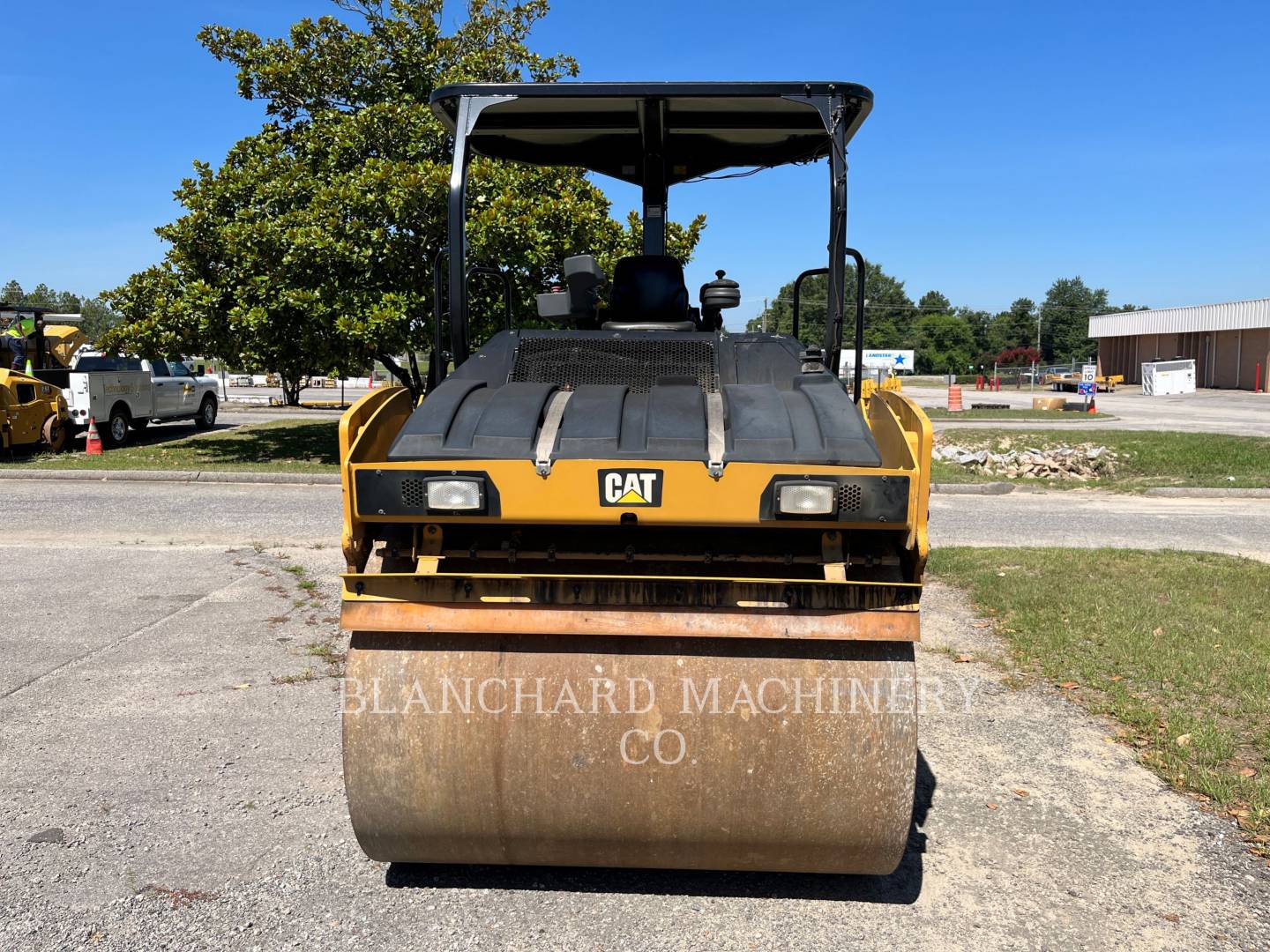 2019 Caterpillar CB10 Vibratory Double