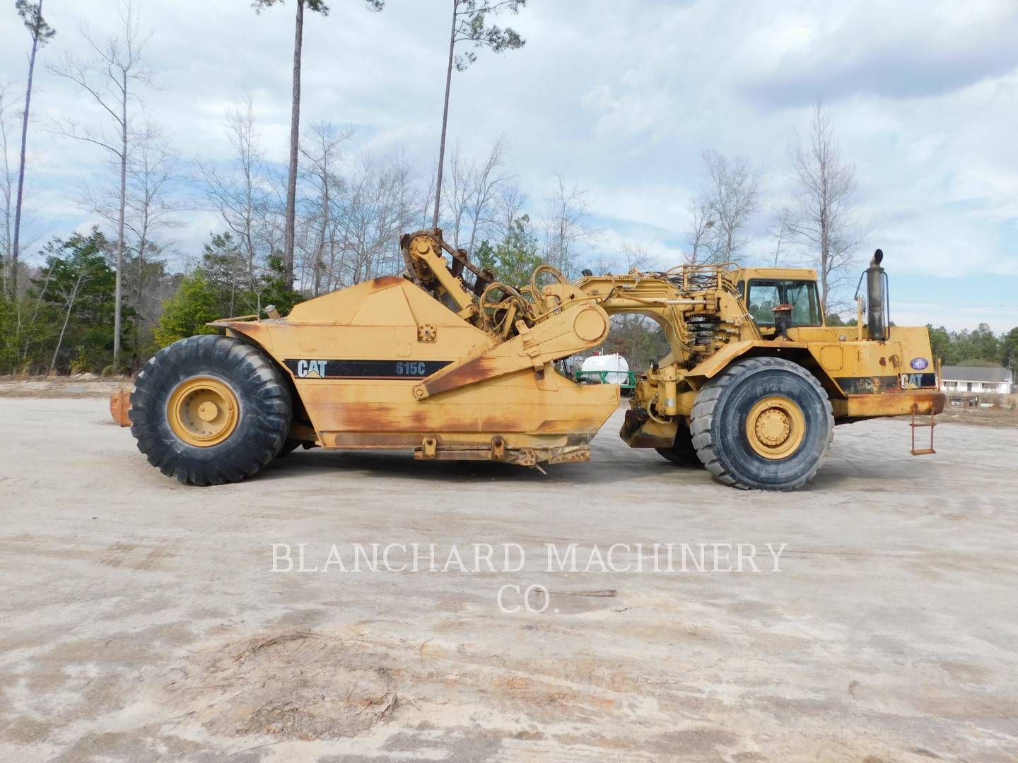 1999 Caterpillar 615CII Wheel Tractor