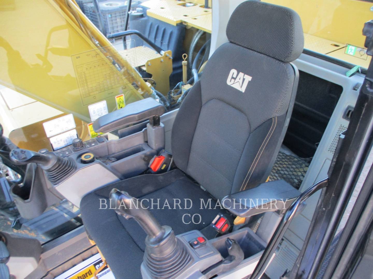 2018 Caterpillar 320-07 Excavator