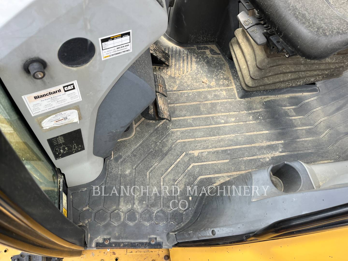 2018 Caterpillar 415F2ST Tractor Loader Backhoe