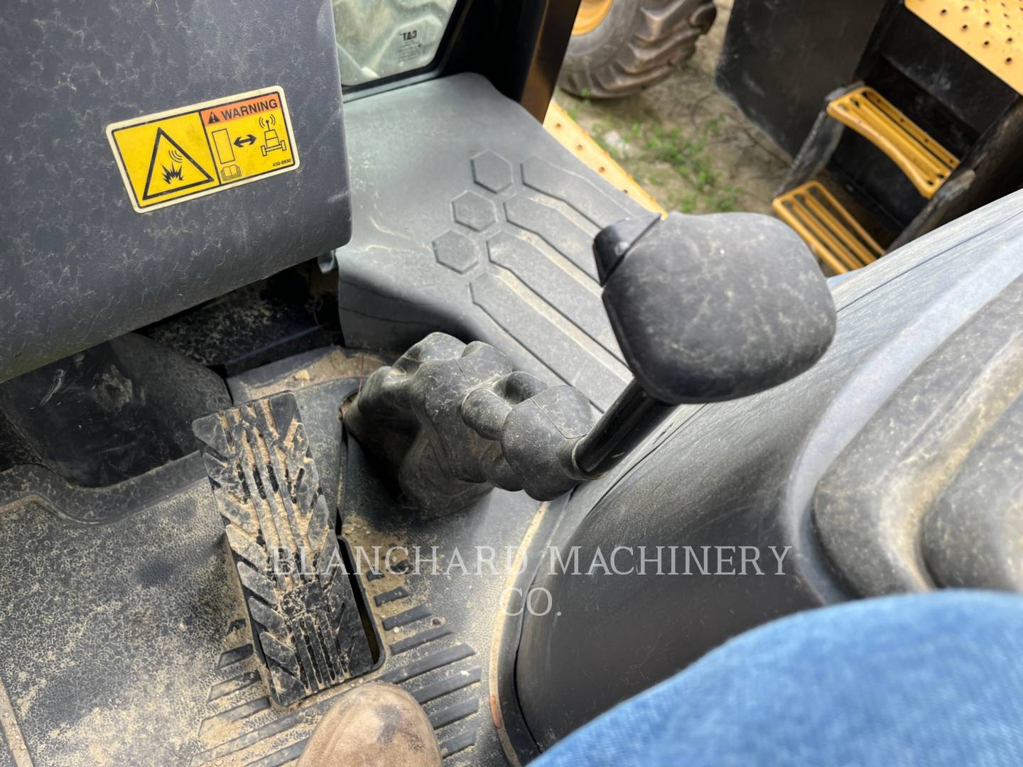 2018 Caterpillar 415F2ST Tractor Loader Backhoe