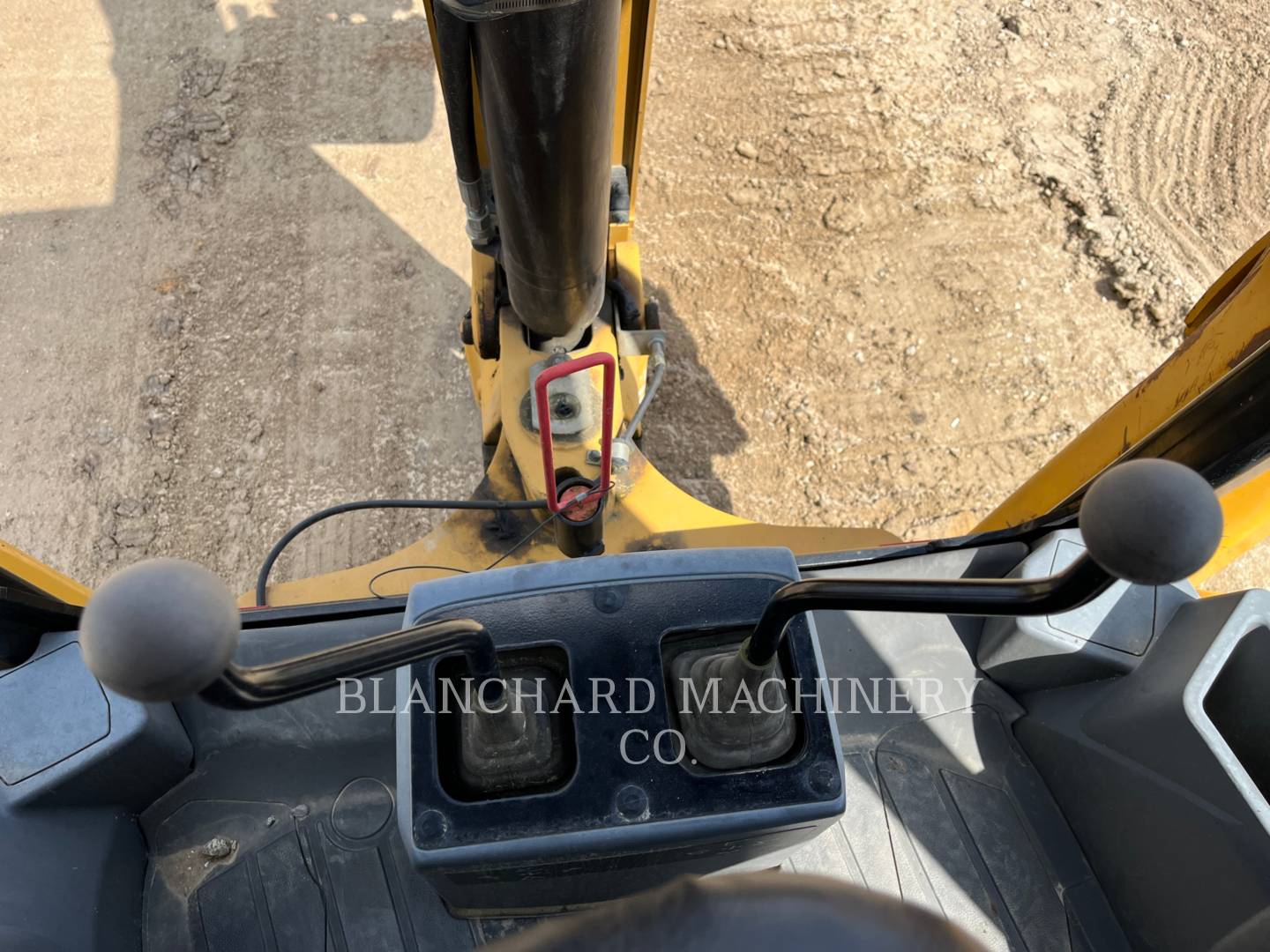 2018 Caterpillar 415F2ST Tractor Loader Backhoe