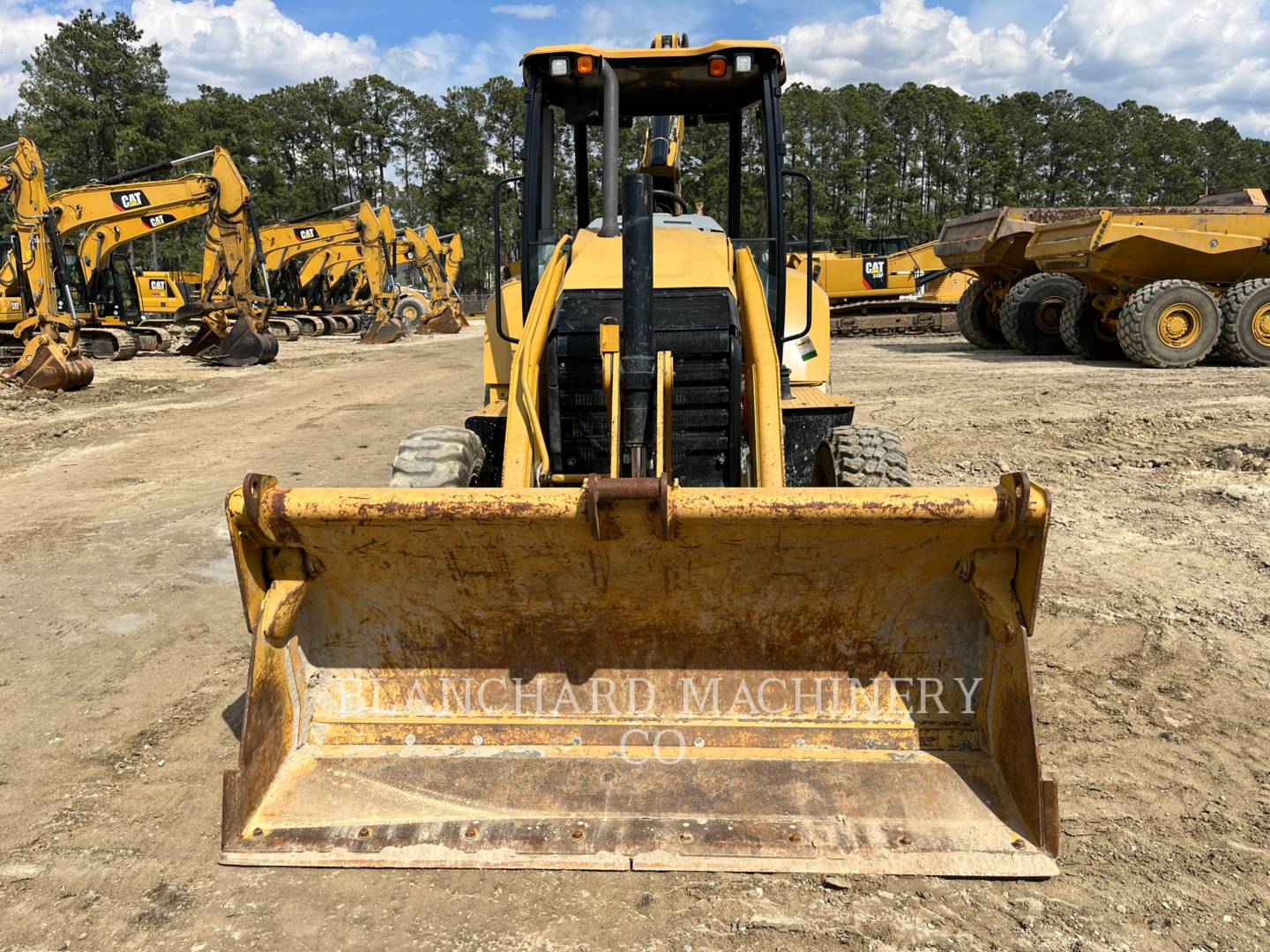 2018 Caterpillar 415F2ST Tractor Loader Backhoe