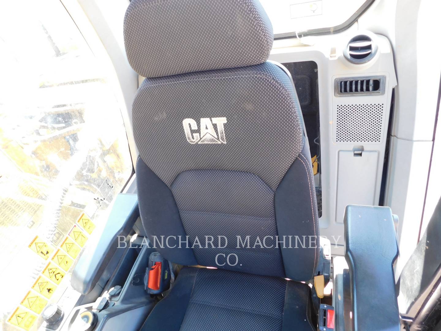 2018 Caterpillar 320 Excavator