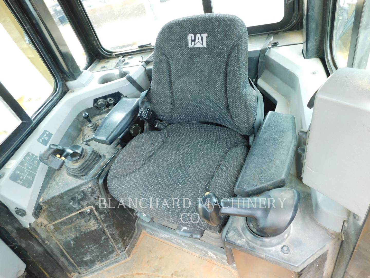 2015 Caterpillar D6T LGP Dozer