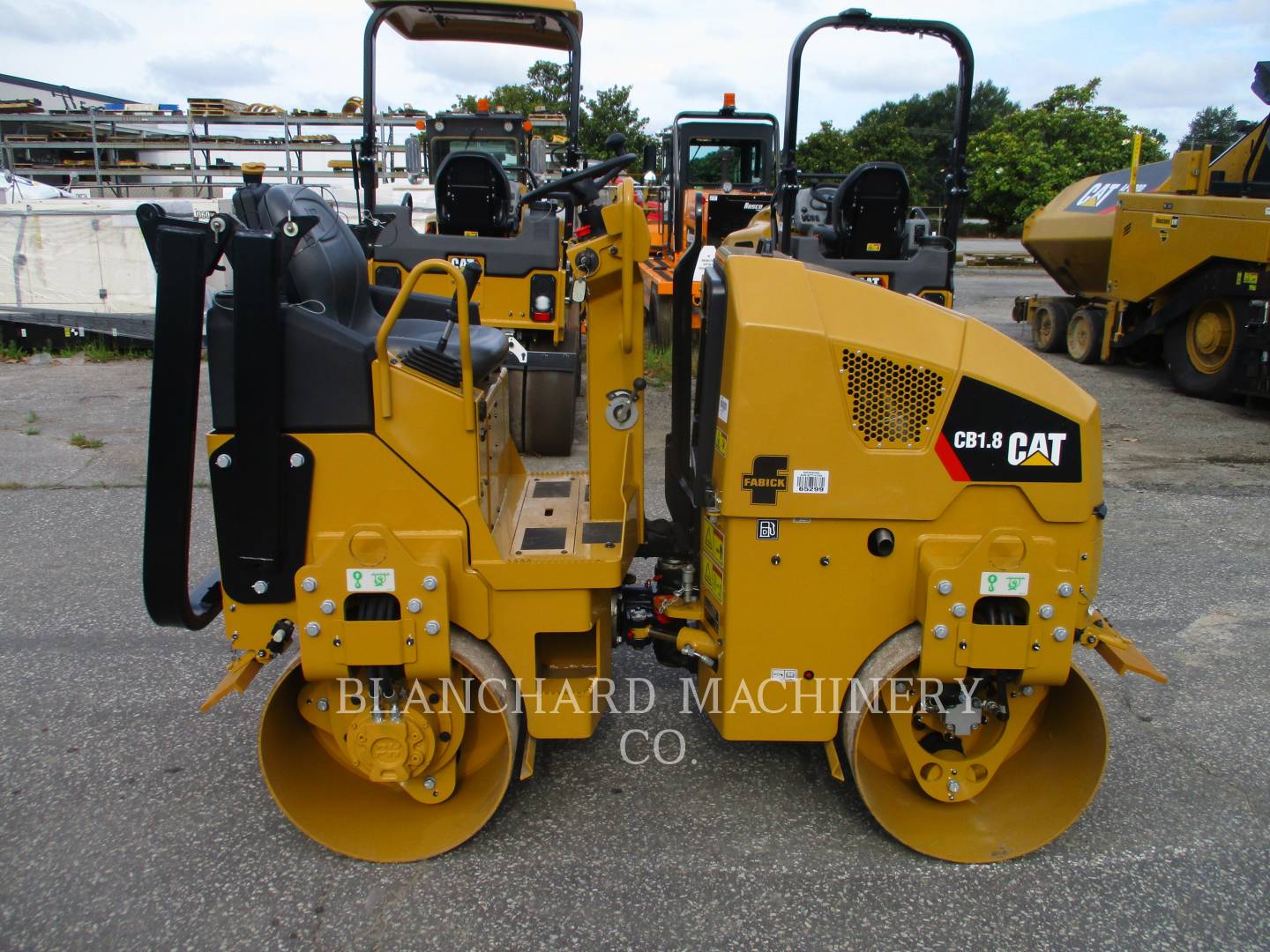 2021 Caterpillar CB1.8 Vibratory Double