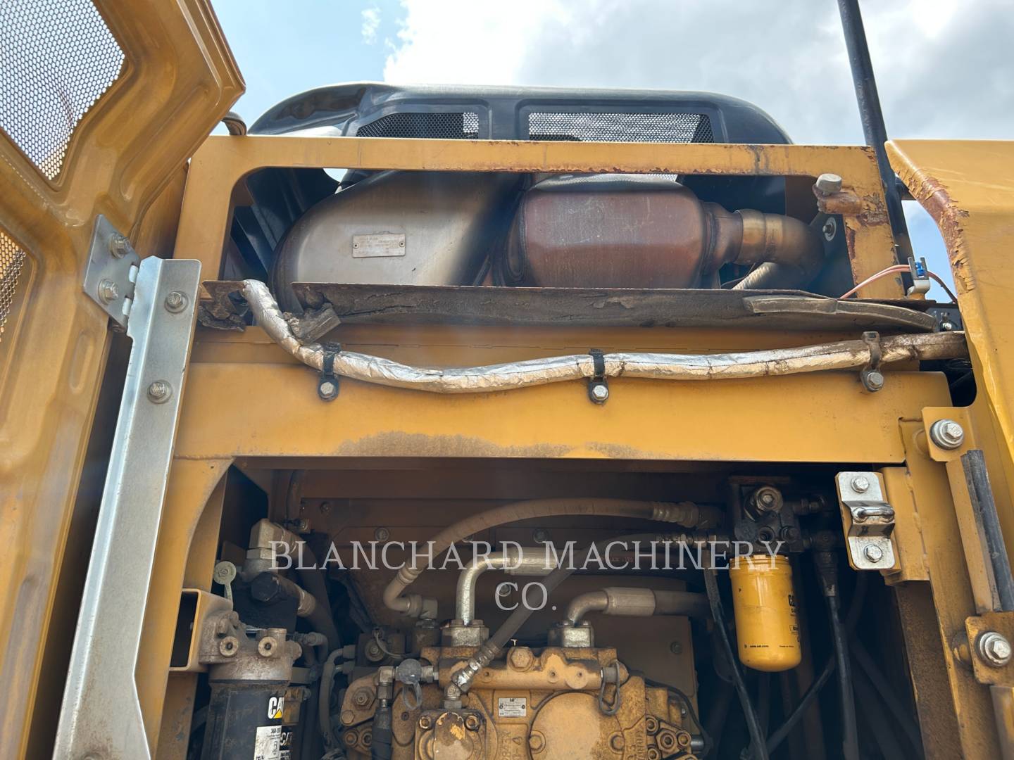 2017 Caterpillar 323FL Excavator