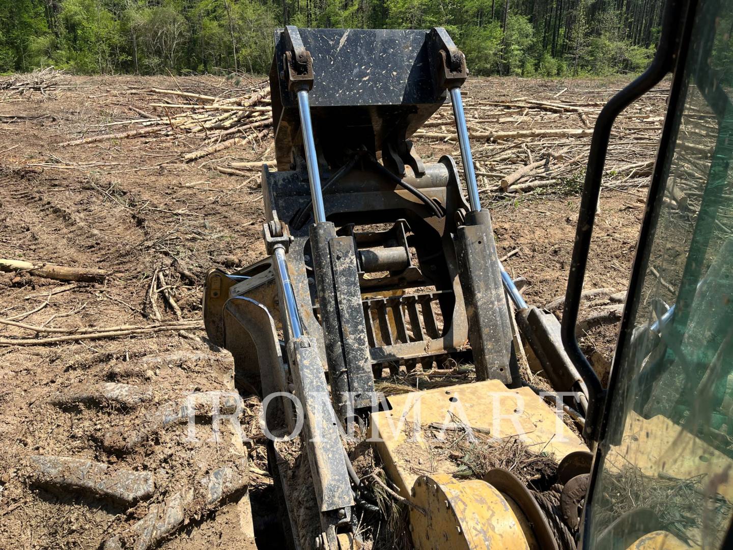 2017 Caterpillar 545D Skidder