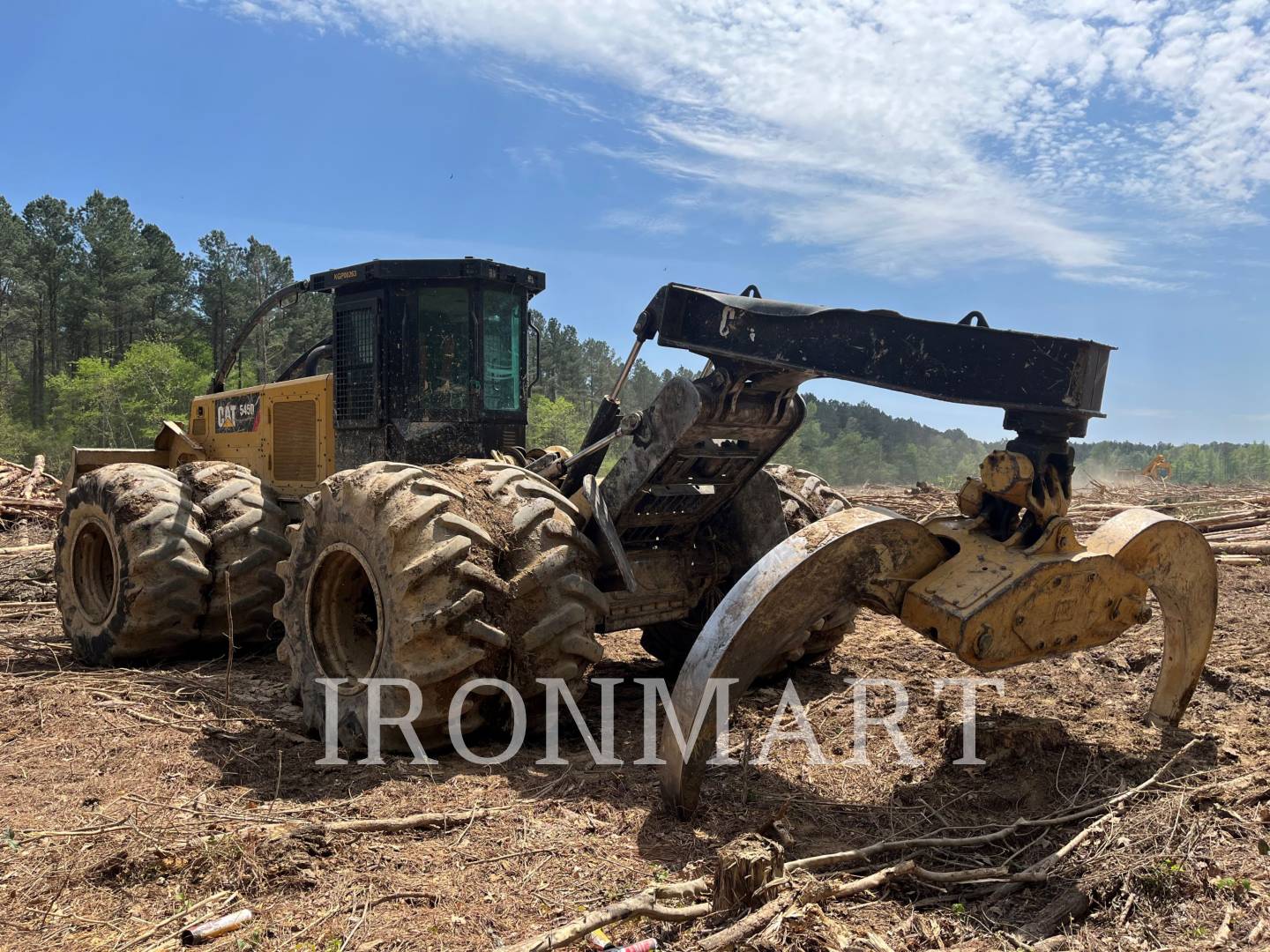 2017 Caterpillar 545D Skidder