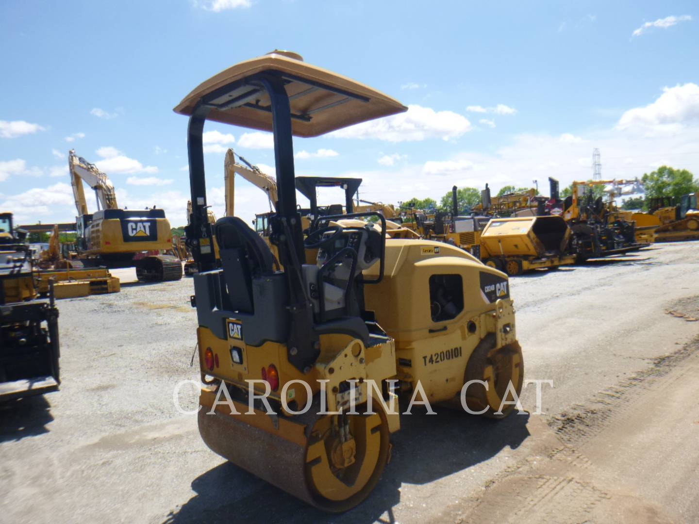 2014 Caterpillar CB24B Vibratory Double