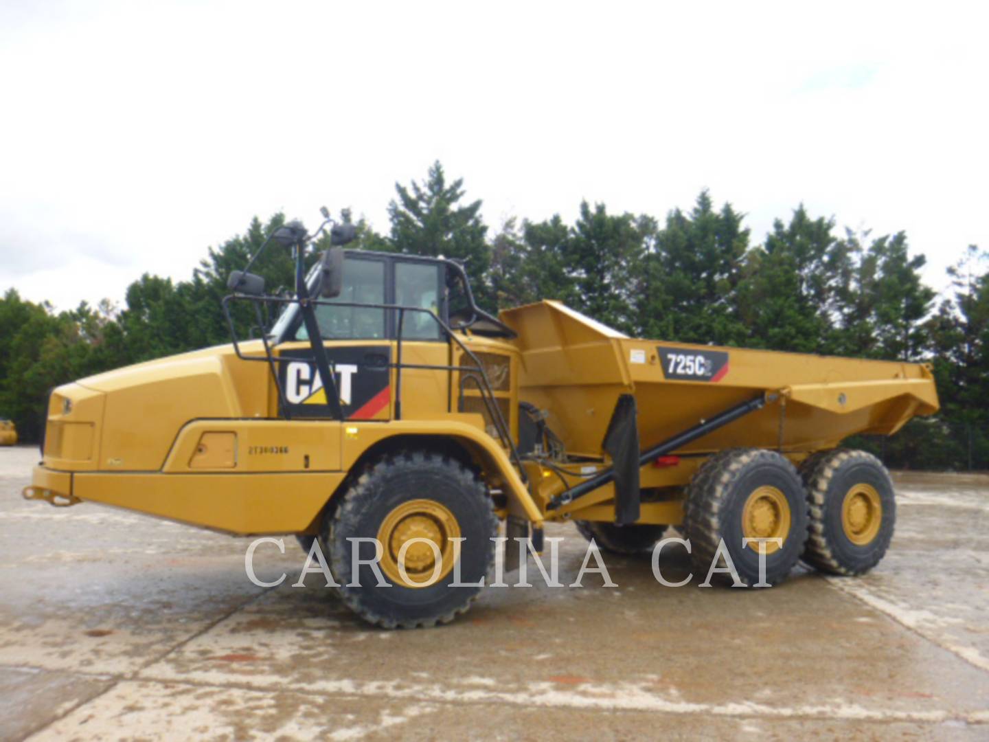 2017 Caterpillar 725C2 TG Articulated Truck