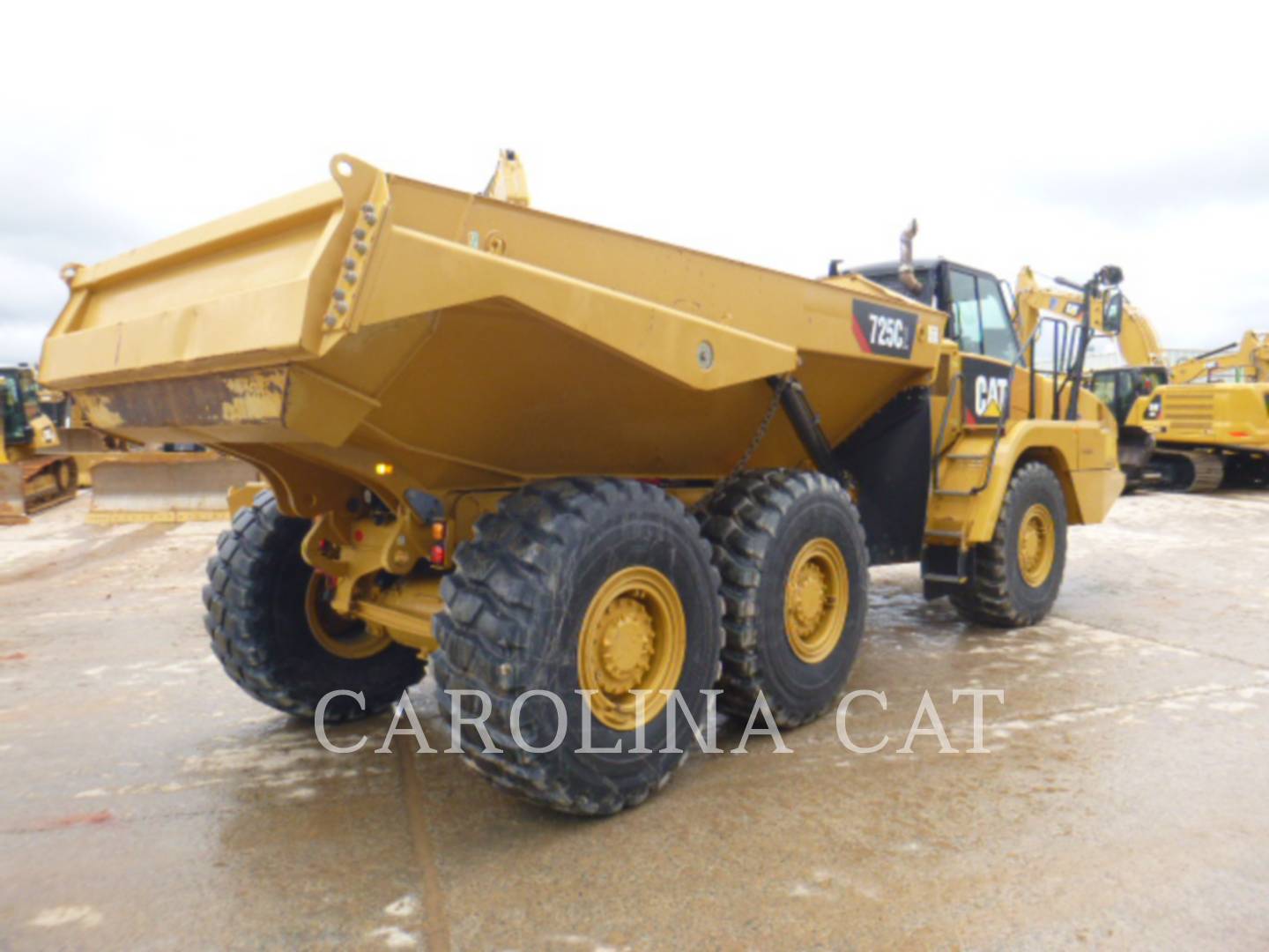 2017 Caterpillar 725C2 TG Articulated Truck