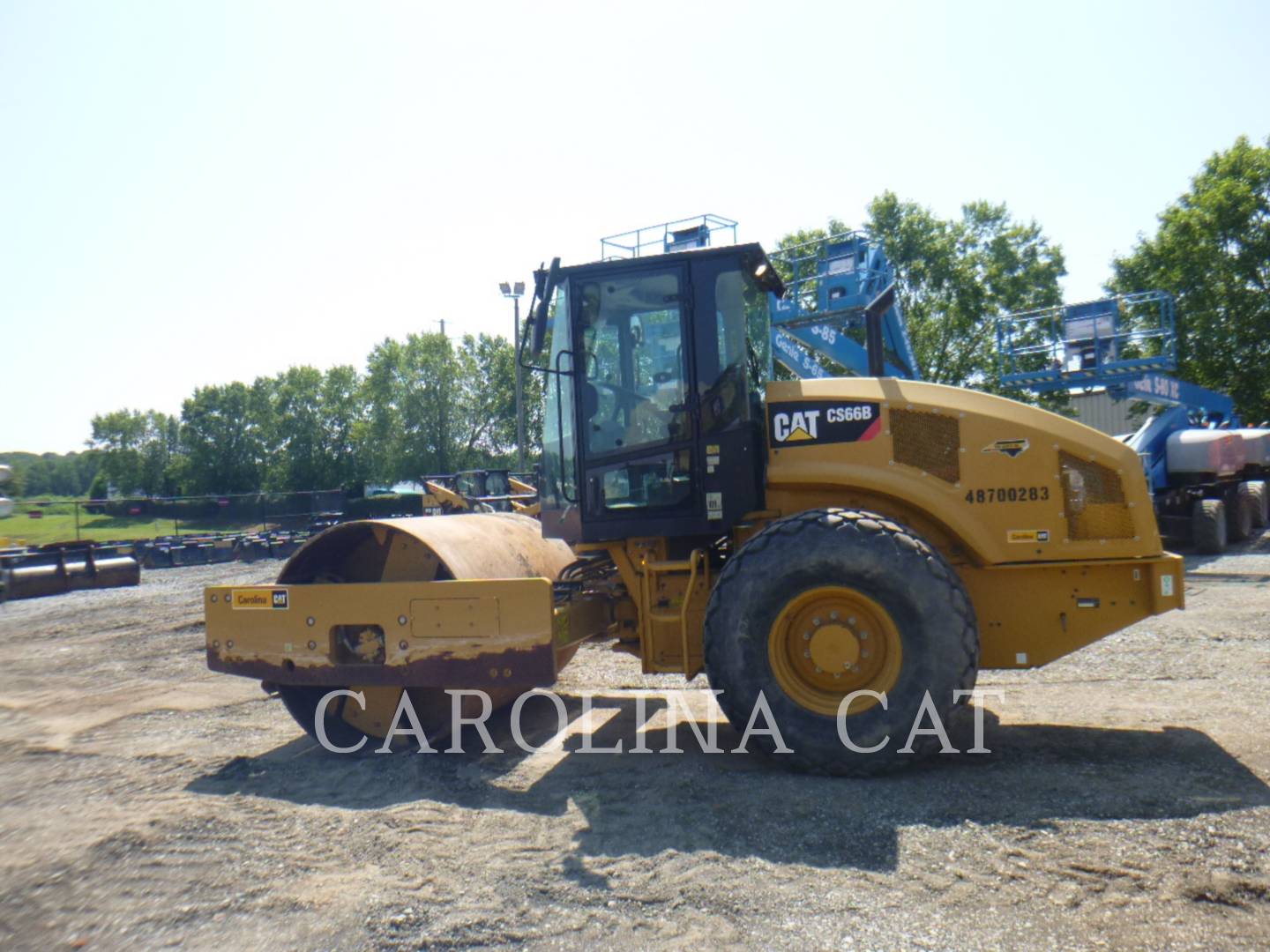 2017 Caterpillar CS66B CB Misc