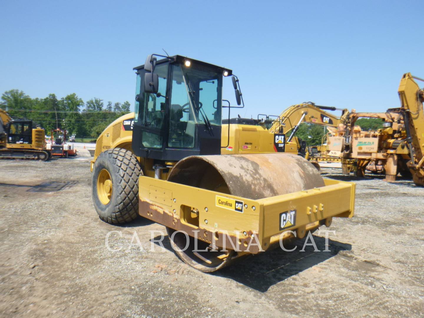 2017 Caterpillar CS66B CB Misc