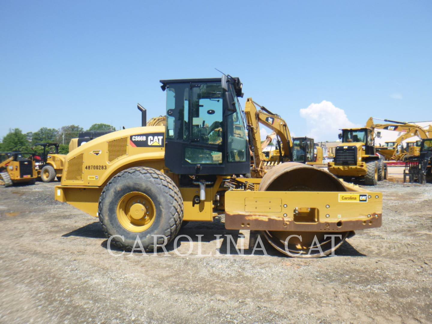 2017 Caterpillar CS66B CB Misc