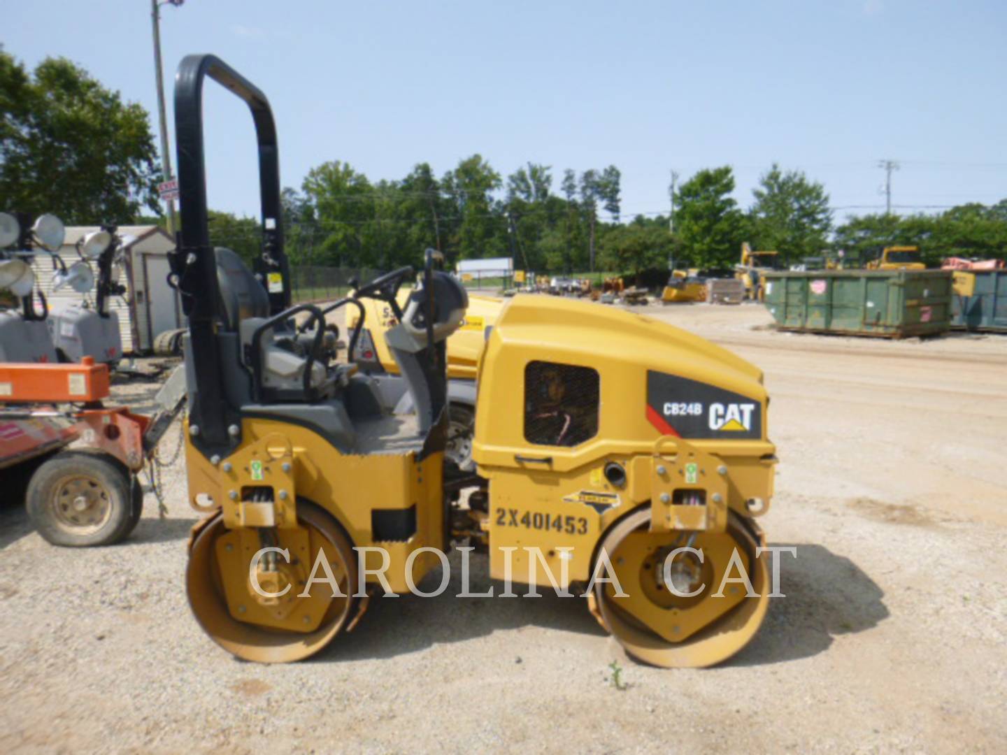 2018 Caterpillar CB24B Compactor