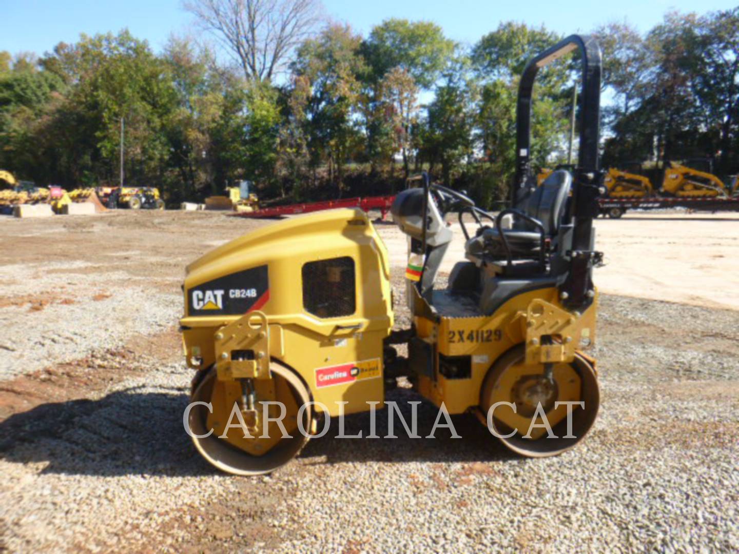 2018 Caterpillar CB24B Compactor