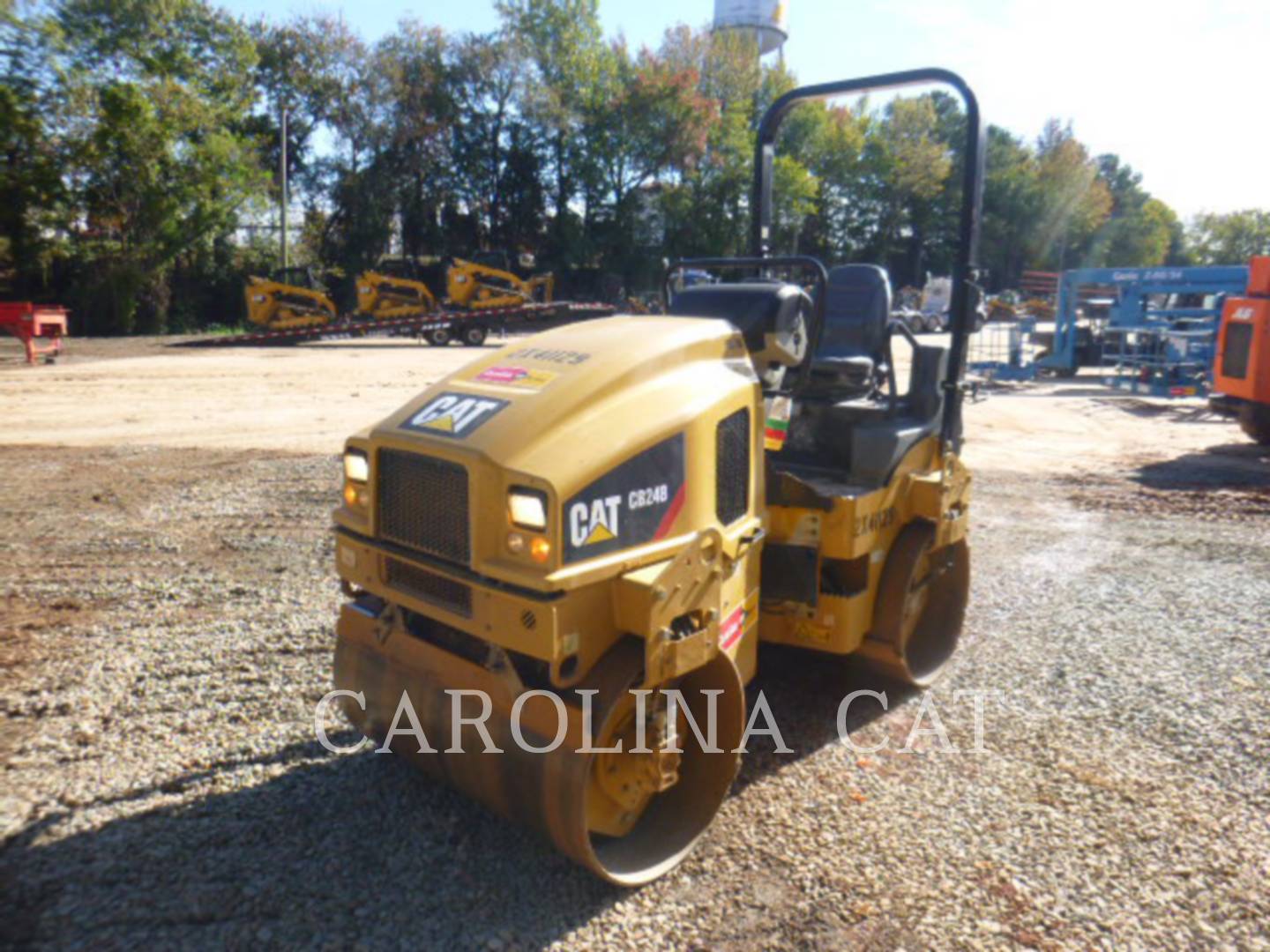 2018 Caterpillar CB24B Compactor