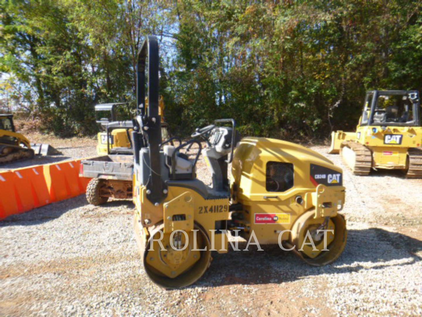 2018 Caterpillar CB24B Compactor