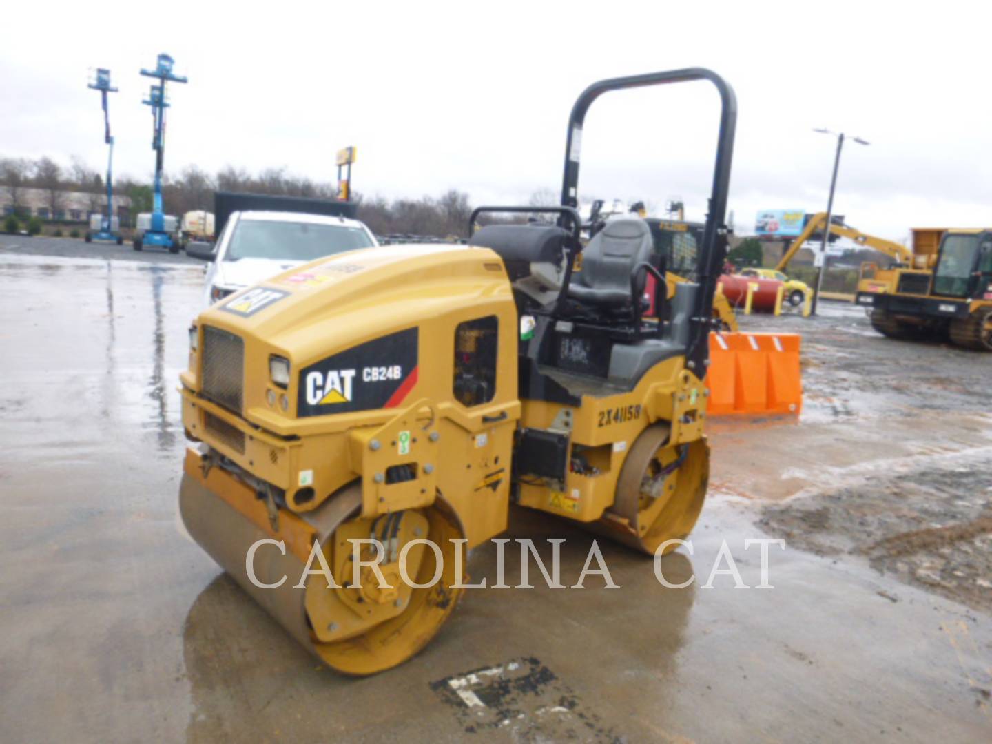 2018 Caterpillar CB24B Compactor