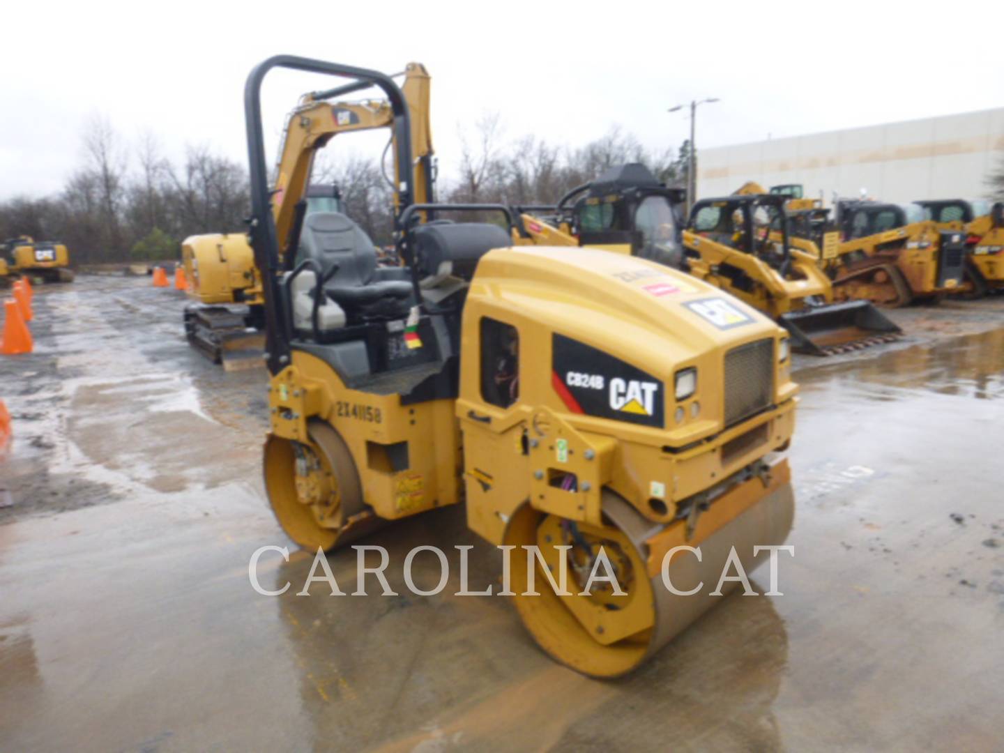 2018 Caterpillar CB24B Compactor