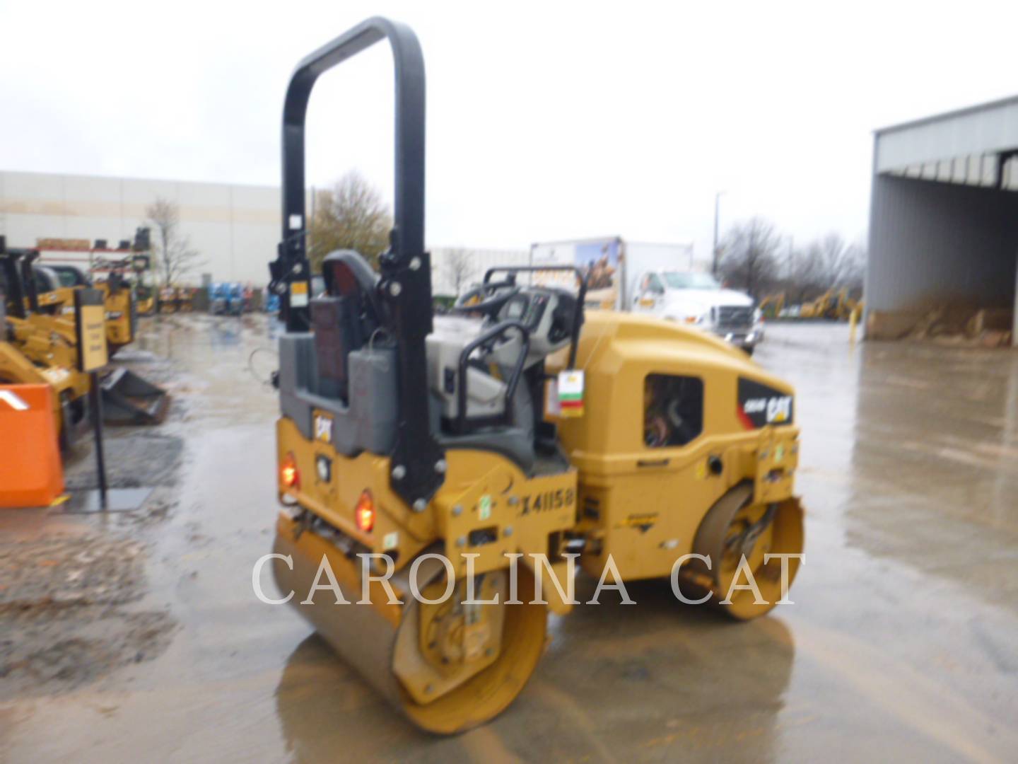 2018 Caterpillar CB24B Compactor