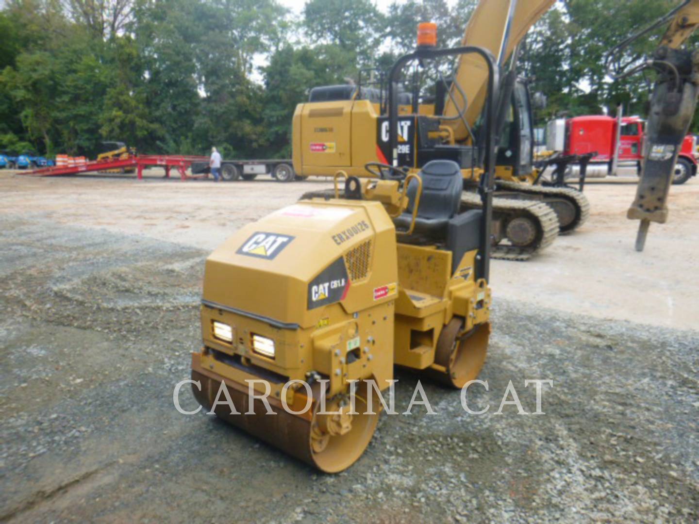 2018 Caterpillar CB1.8 Vibratory Double