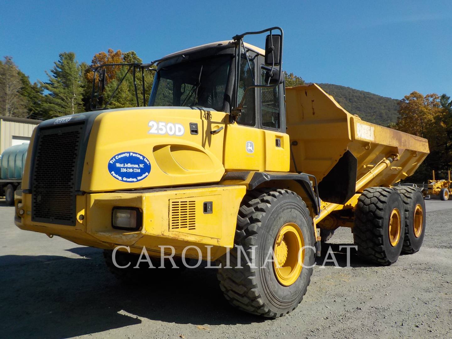 2006 John Deere 250D Articulated Truck