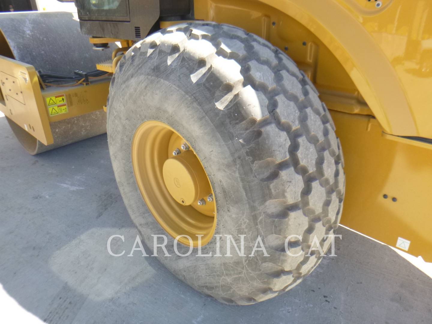 2019 Caterpillar CS64B CB Misc