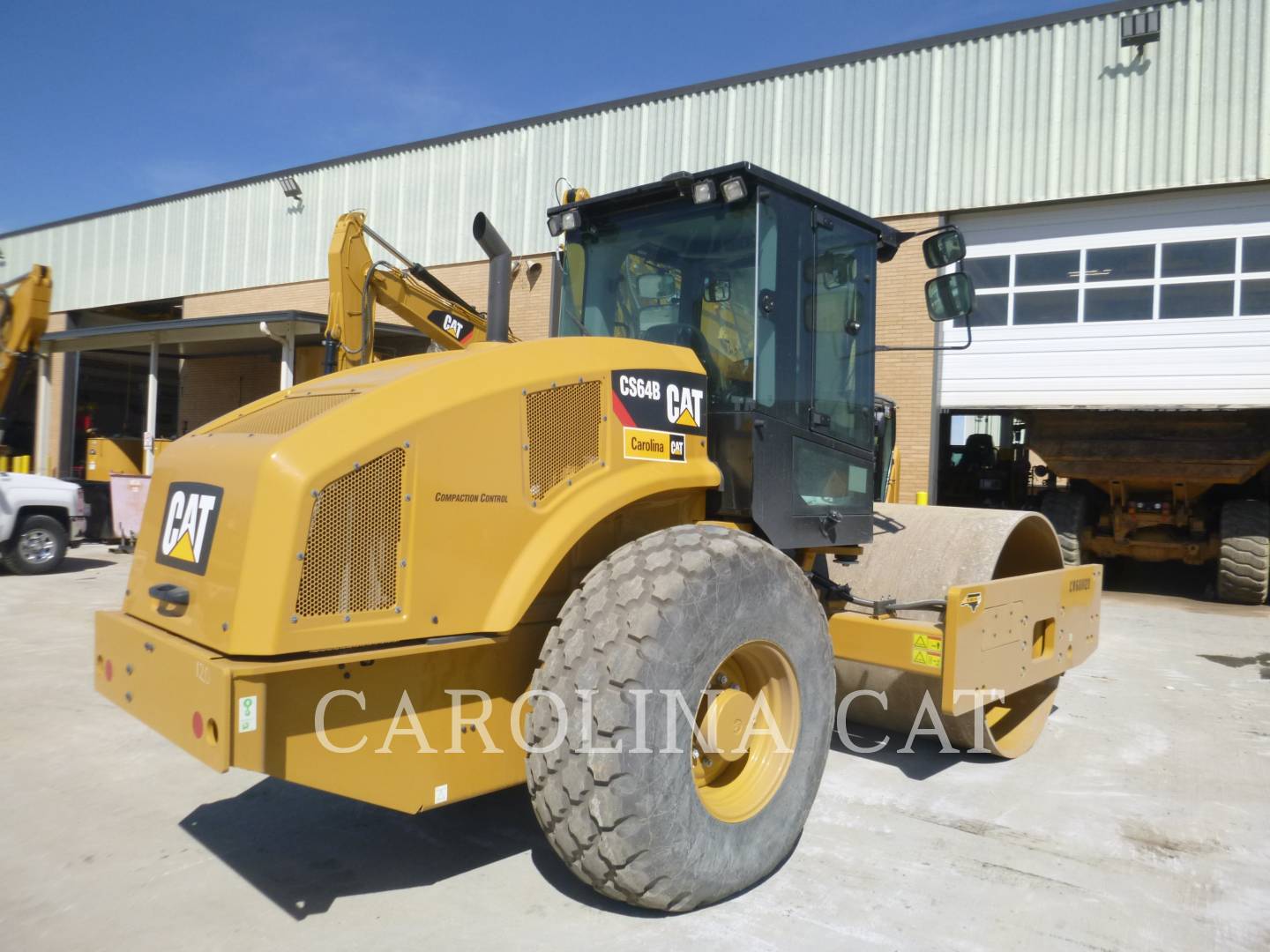 2019 Caterpillar CS64B CB Misc