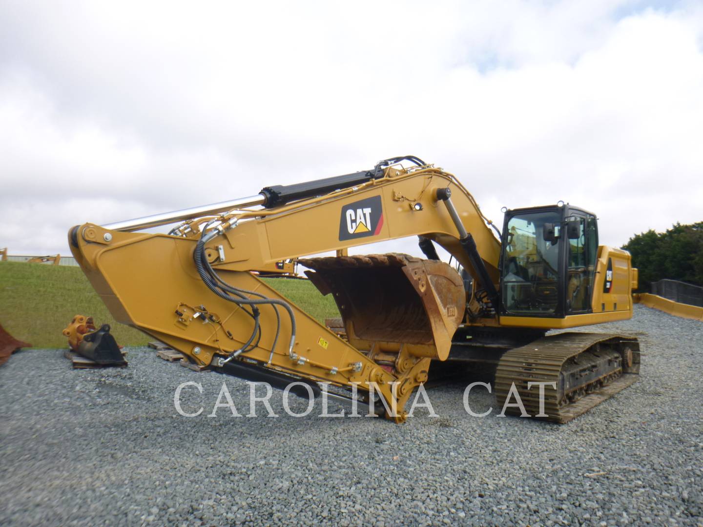 2019 Caterpillar 330 Excavator