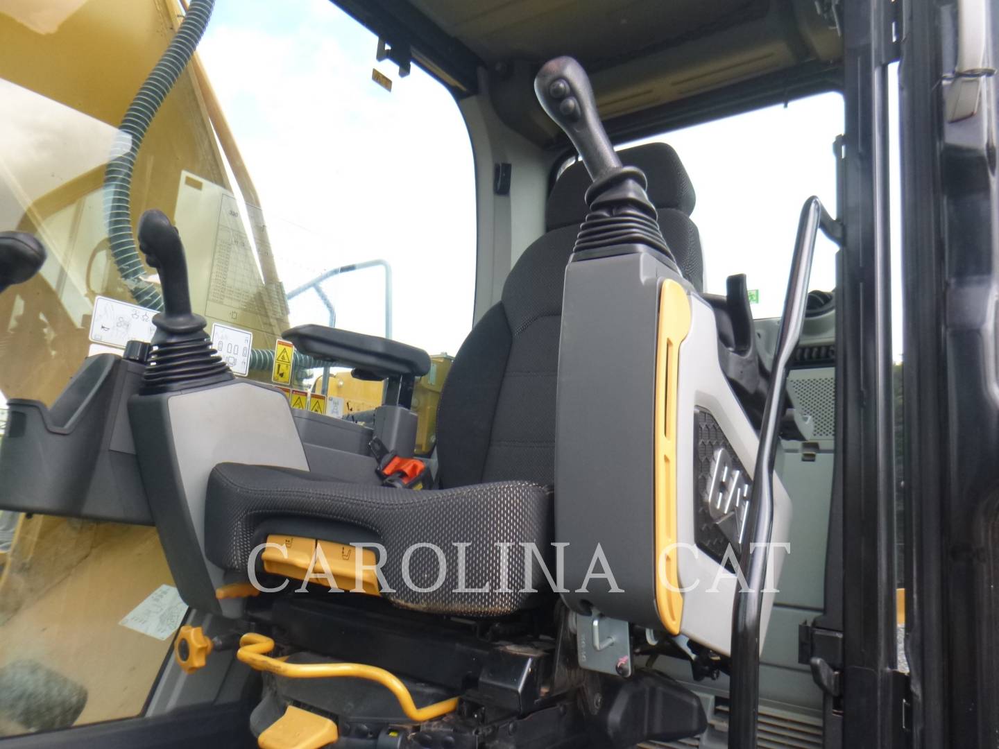 2019 Caterpillar 330 Excavator