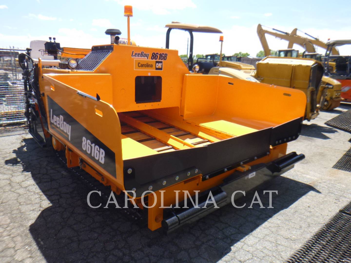 2014 LeeBoy 8616 Paver