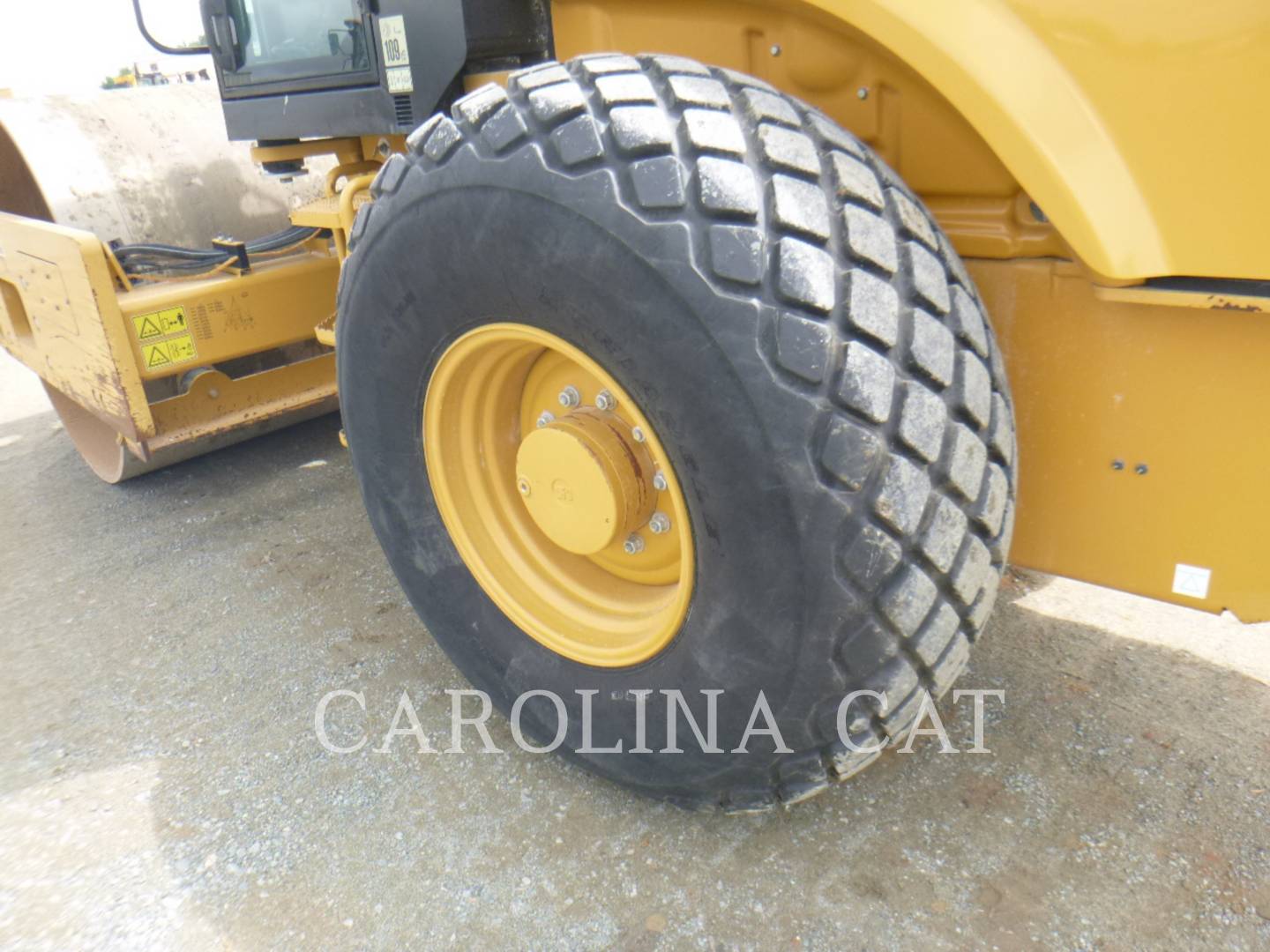 2017 Caterpillar CS66B CB Misc