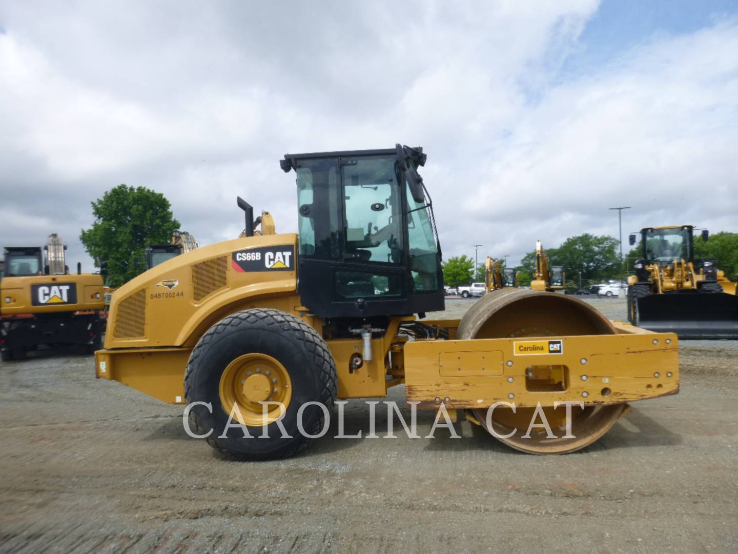 2017 Caterpillar CS66B CB Misc