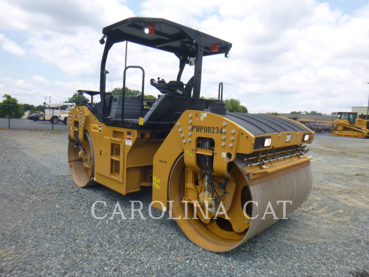 2019 Caterpillar CB13 Compactor