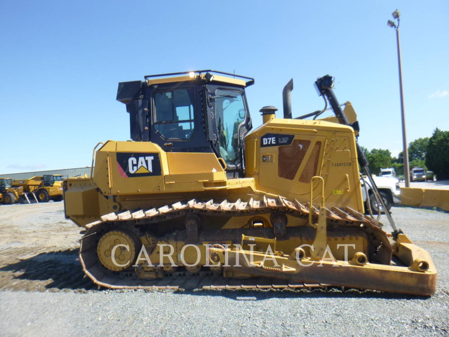 2014 Caterpillar D7E LGP Dozer