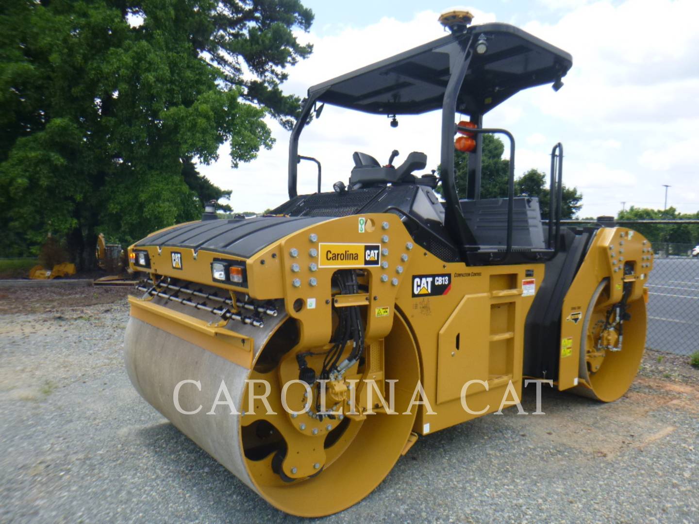 2019 Caterpillar CB13 Compactor