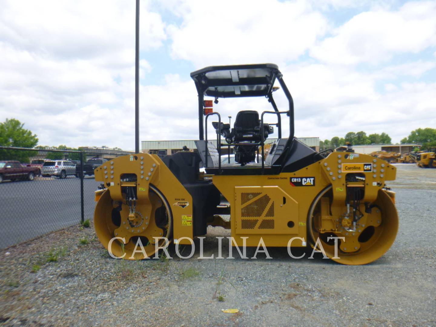 2019 Caterpillar CB13 Compactor